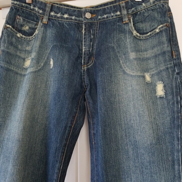 Bebe distressed boot leg cut  31 waist*Firm - Picture 2 of 6